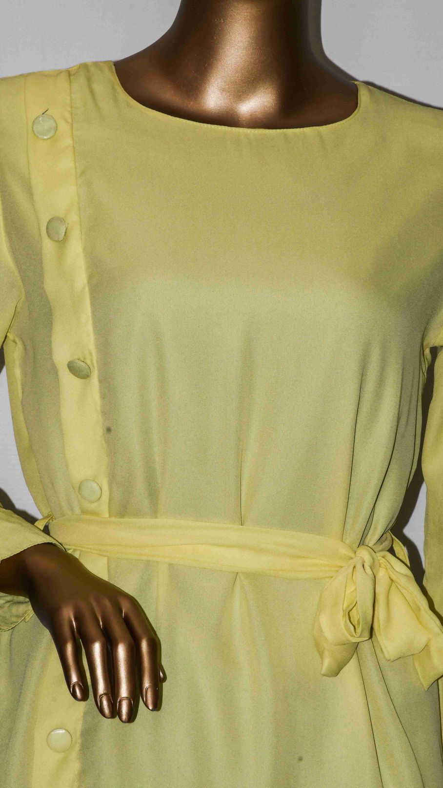 Side Button Top in Witch Haze