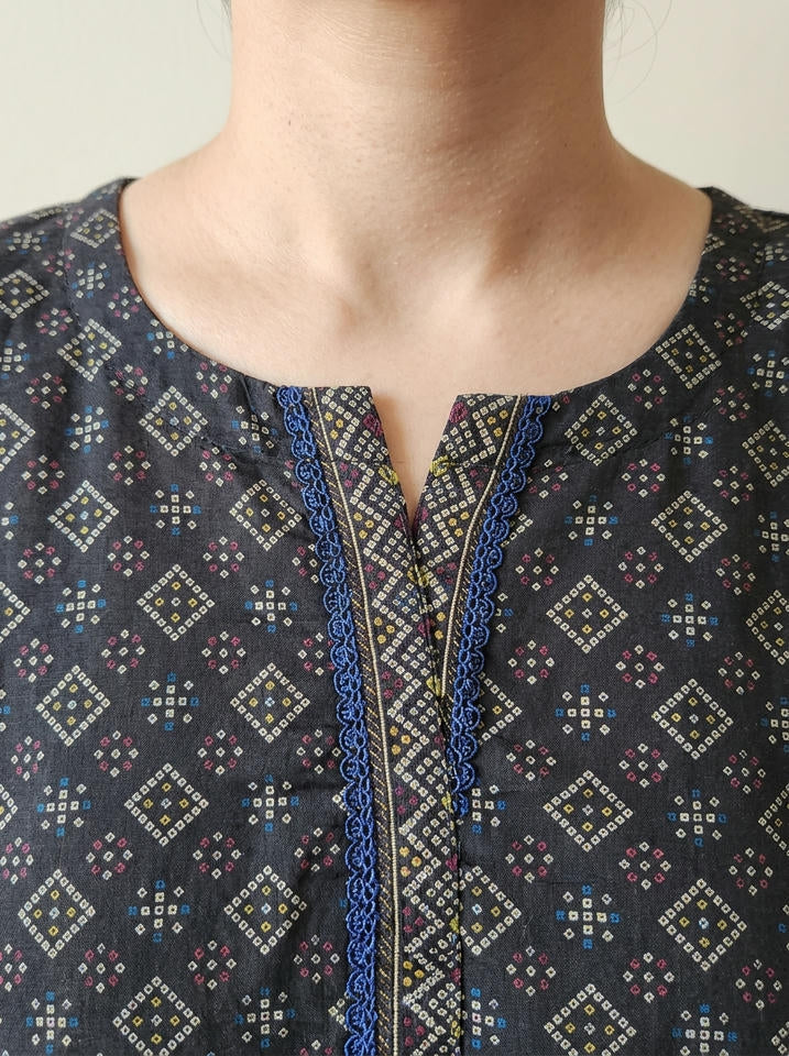 Raat - 3 Piece Stitched Lawn Suit